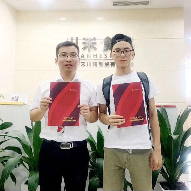 恭喜广东肇庆黎总签约成都市井火锅底料批发培训合作