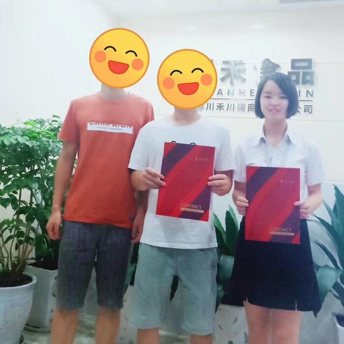 重庆潼南王总签约火锅底料批发加免费培训合作