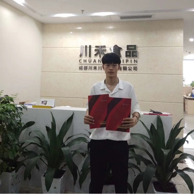 甘肃张总签约川禾川调麻辣烫底料批发+实体店免费培训合作