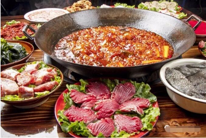 龙厂长老火锅产品